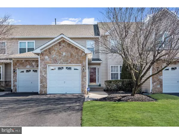 40 HOGAN WAY, Moorestown, NJ 08057