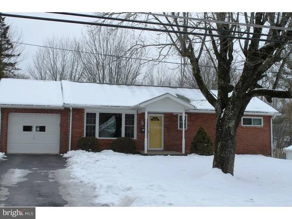 626 N WARREN ST, Orwigsburg, PA 17961