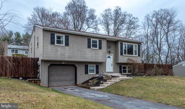 Etters, PA 17319,75 WHITE OAK LN