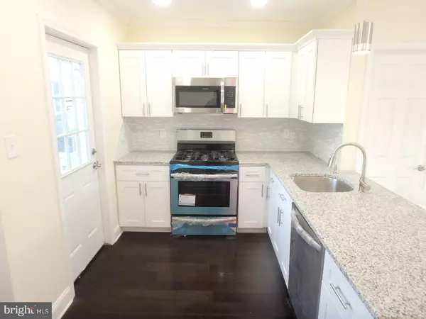 Philadelphia, PA 19128,6243 LAWNTON ST