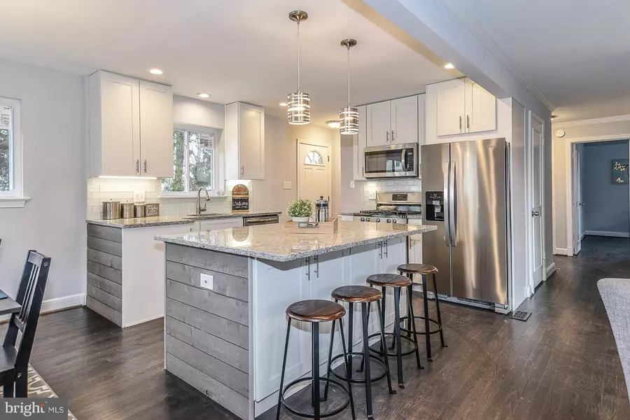 5908 AMHERST AVE, Springfield, VA 22150