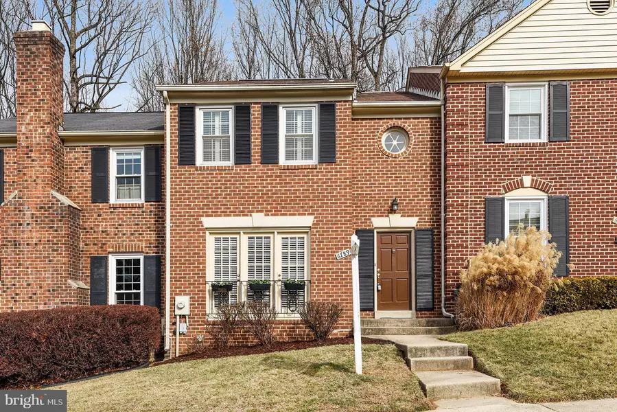 6789 SURREYWOOD LN, Bethesda, MD 20817