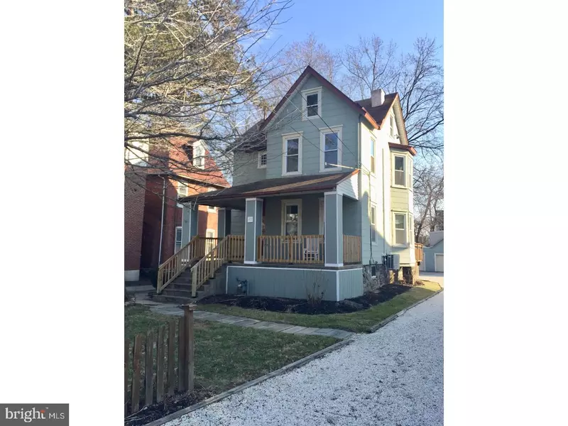 42 E STEWART AVE, Lansdowne, PA 19050