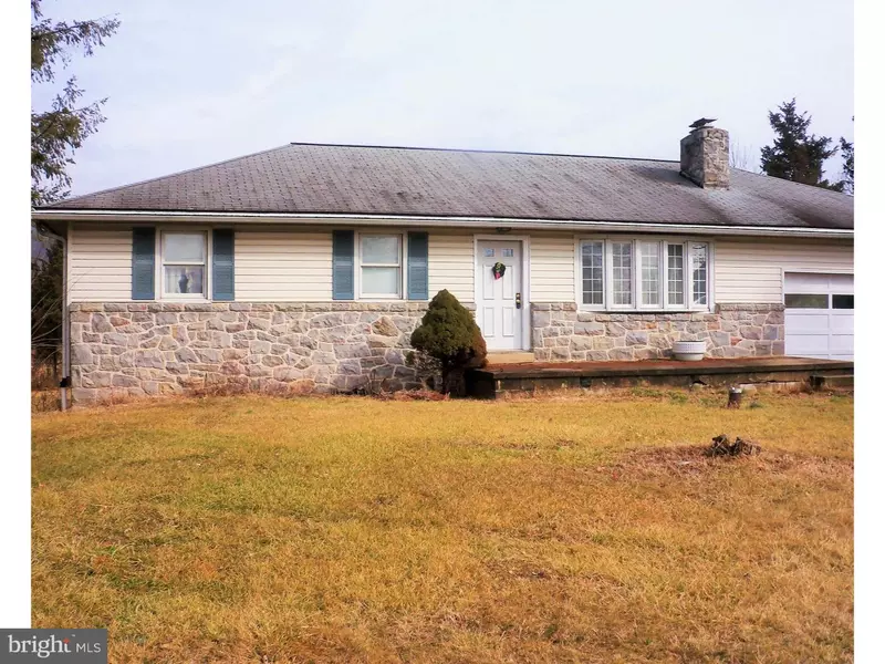 639 BEN FRANKLIN HWY W, Douglassville, PA 19518