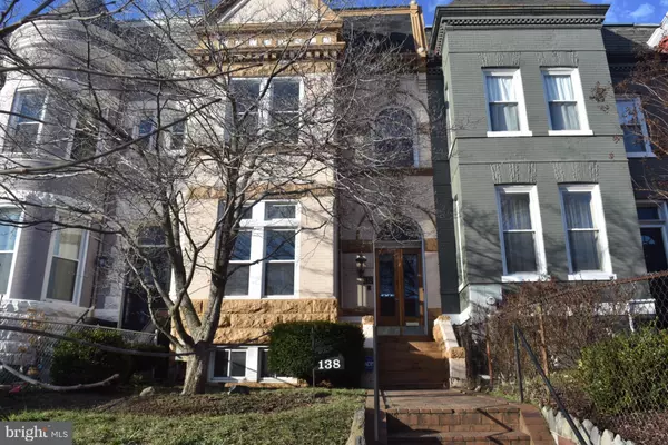 138 R ST NE, Washington, DC 20002