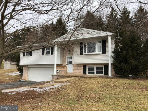 65 SUSAN DR, Dallastown, PA 17313