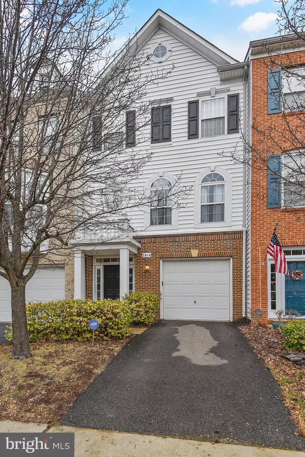 Alexandria, VA 22315,7810 LOCUST LEAF LN