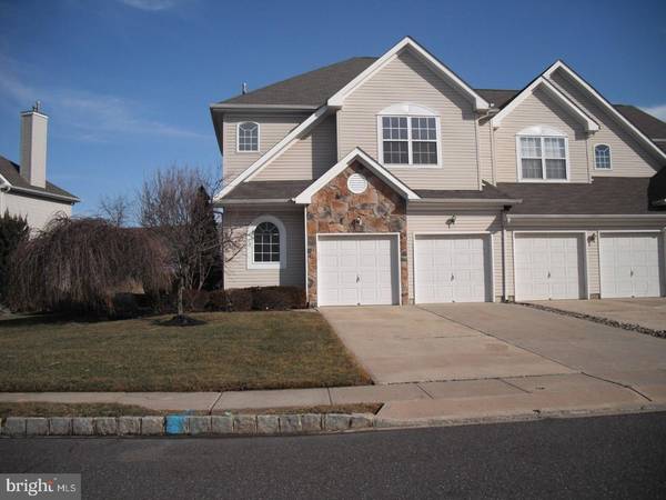 3 SAINT ANDREWS CT, Mount Holly, NJ 08060