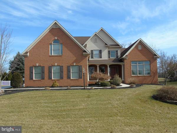 3304 MUIRFIELD DR, Chambersburg, PA 17202