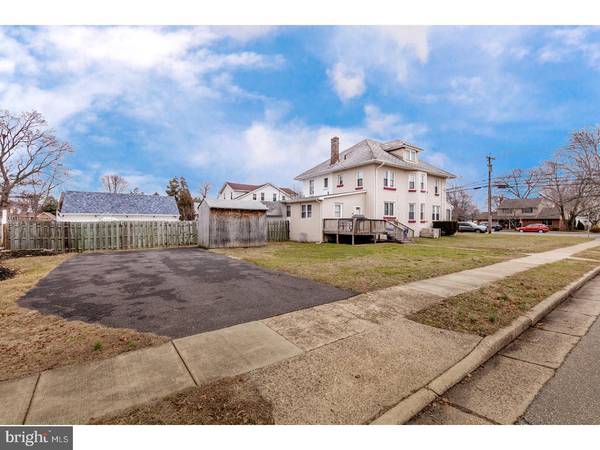 1208 BURLINGTON AVE, Delanco, NJ 08075