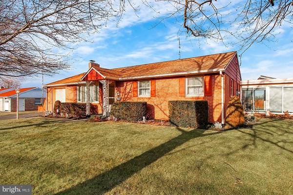 8148 ORCHARD RD, Thomasville, PA 17364