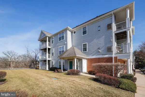 Owings Mills, MD 21117,5000 HOLLINGTON DR #201