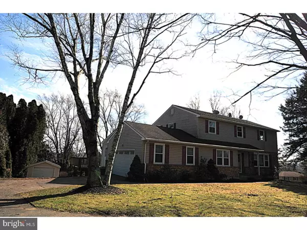 540 HOLLY KNOLL RD, Hockessin, DE 19707