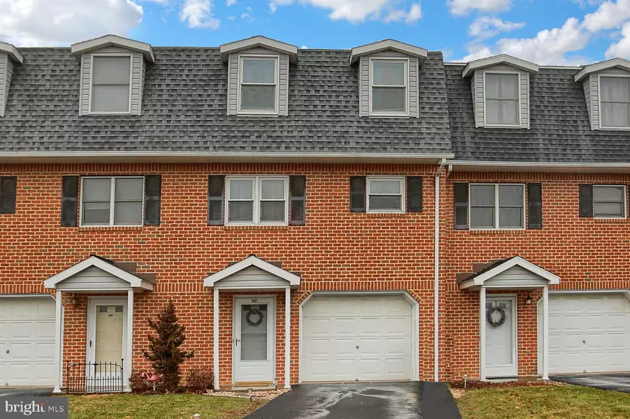 1718 ENGLISH DRIVE, Mechanicsburg, PA 17055