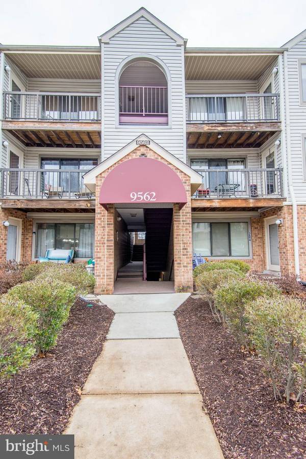 9562 CANNONEER CT #303, Manassas, VA 20110