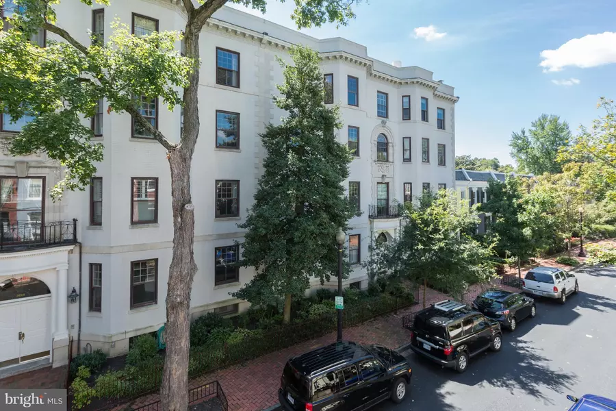 3020 DENT PL NW #22W, Washington, DC 20007