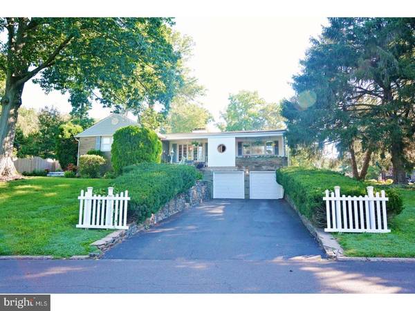 3206 MANOR RD, Huntingdon Valley, PA 19006