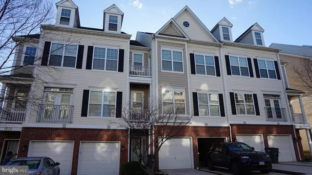 1819 CEDAR COVE WAY #101, Woodbridge, VA 22191