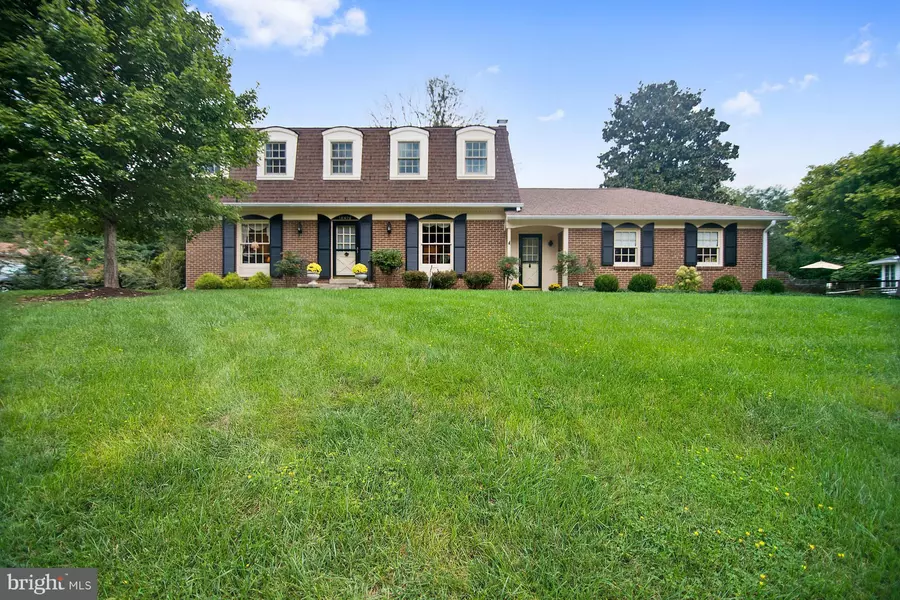 10408 HUNTRACE WAY, Vienna, VA 22182