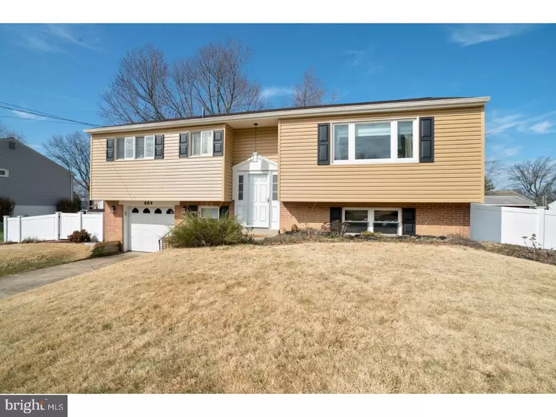 464 HARDMAN LN, Warminster, PA 18974