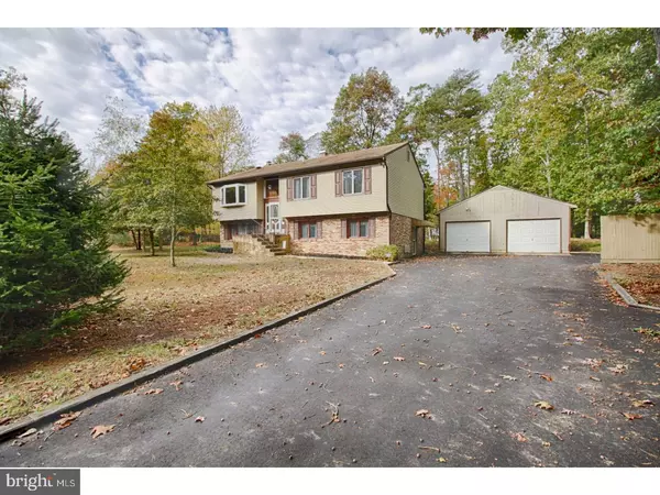 93 OAKSHADE RD, Tabernacle Twp, NJ 08088