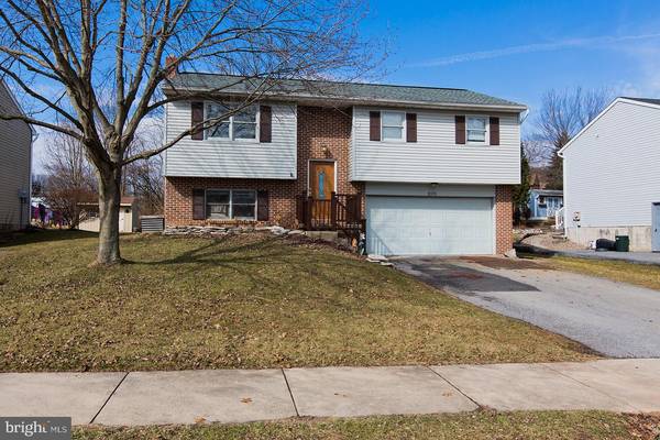 1070 HOLLY LN, Denver, PA 17517