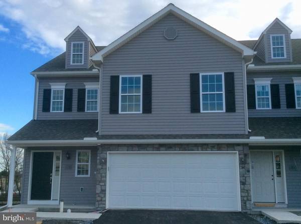 53 CORTLAND XING, Palmyra, PA 17078