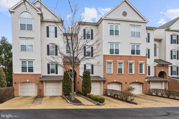 4689 LAWTON WAY #302, Alexandria, VA 22311