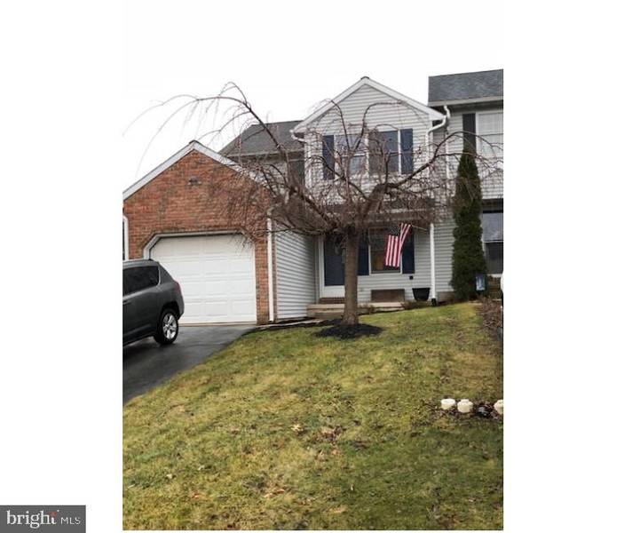 12 PARKVIEW DR, Reinholds, PA 17569