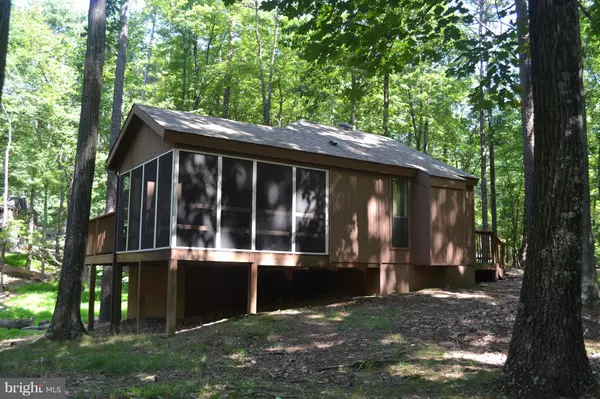 Hedgesville, WV 25427,72 CHIPPEWA TRAIL