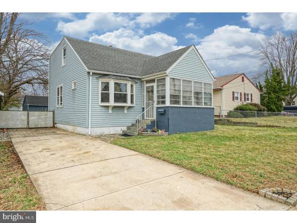 4 S WOODLAND AVE, Runnemede, NJ 08078