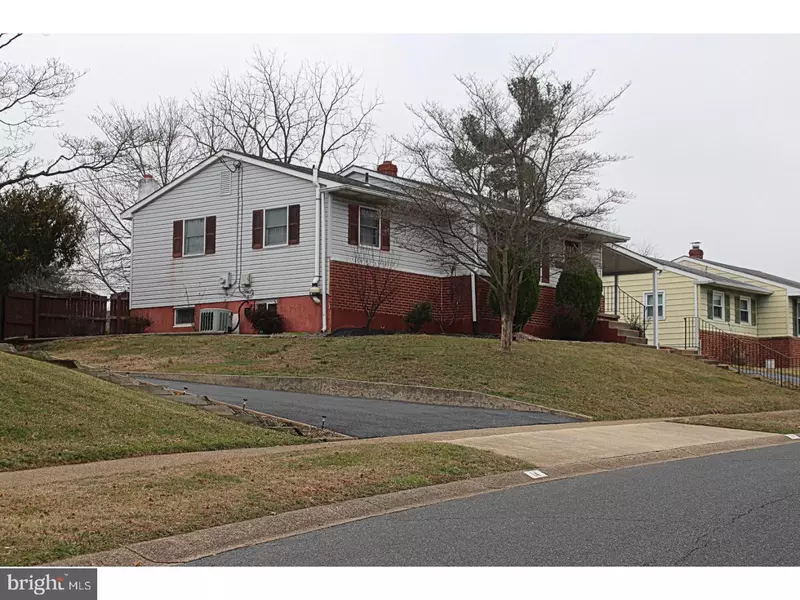 12 PHYLLIS DR, Newark, DE 19711