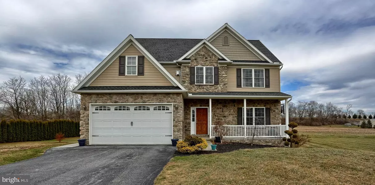 33 KRALL RD, Myerstown, PA 17067