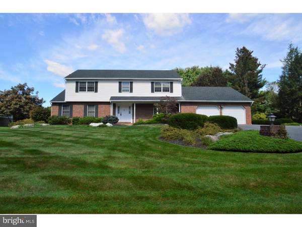 880 YORKSHIRE RD, Bethlehem, PA 18017