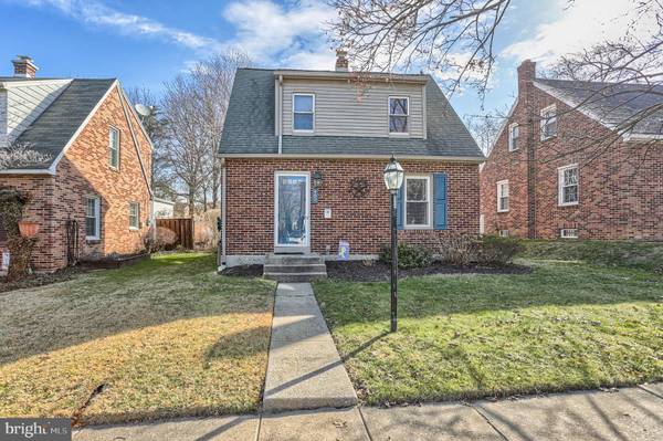 989 MIDLAND AVE, York, PA 17403