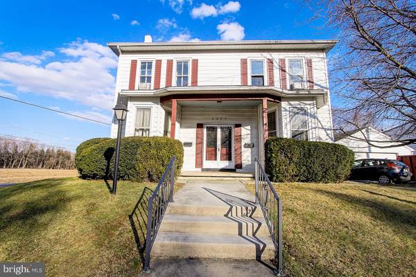 6497 LEMON ST, East Petersburg, PA 17520