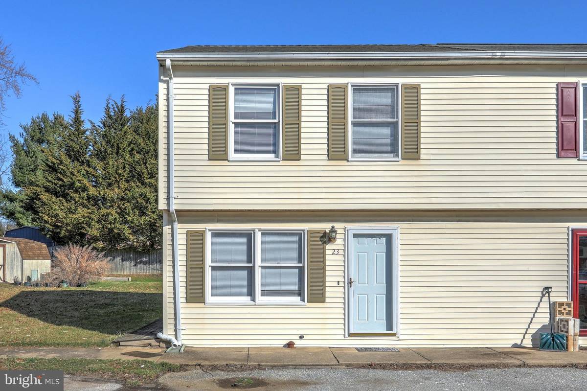 Stewartstown, PA 17363,23 CAMELOT CT