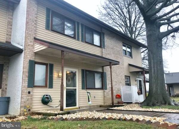 351 GREENLAND DR, Lancaster, PA 17602