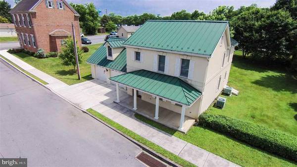 31 BROAD ST, Newville, PA 17241