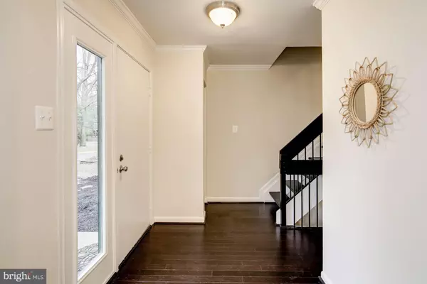 Reston, VA 20191,2001 SARAZEN PL