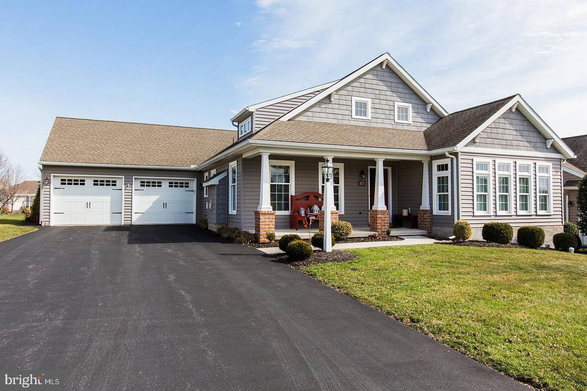 Manheim, PA 17545,1071 CAMBRIDGE DR