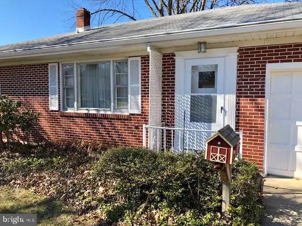 Palmyra, PA 17078,623 PINE ST