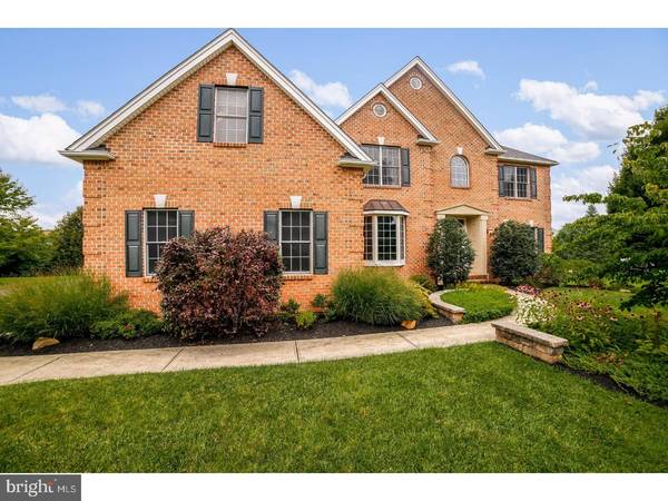 3225 N BAY HILL DR, Center Valley, PA 18034