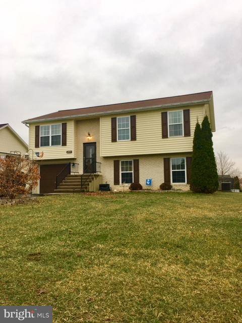 3819 MOUNTAIN SHADOW CIR, Fayetteville, PA 17222