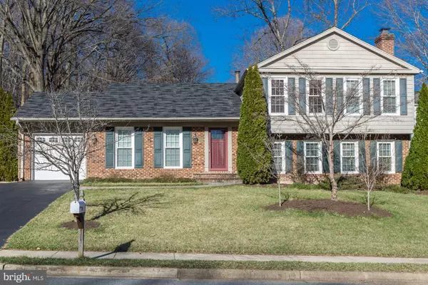 10722 RIPPON LODGE DR, Fairfax, VA 22032