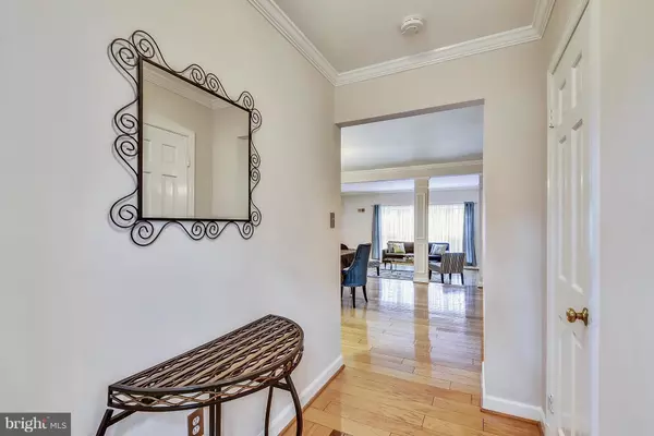 Bethesda, MD 20816,5105 WESTBARD AVE #6