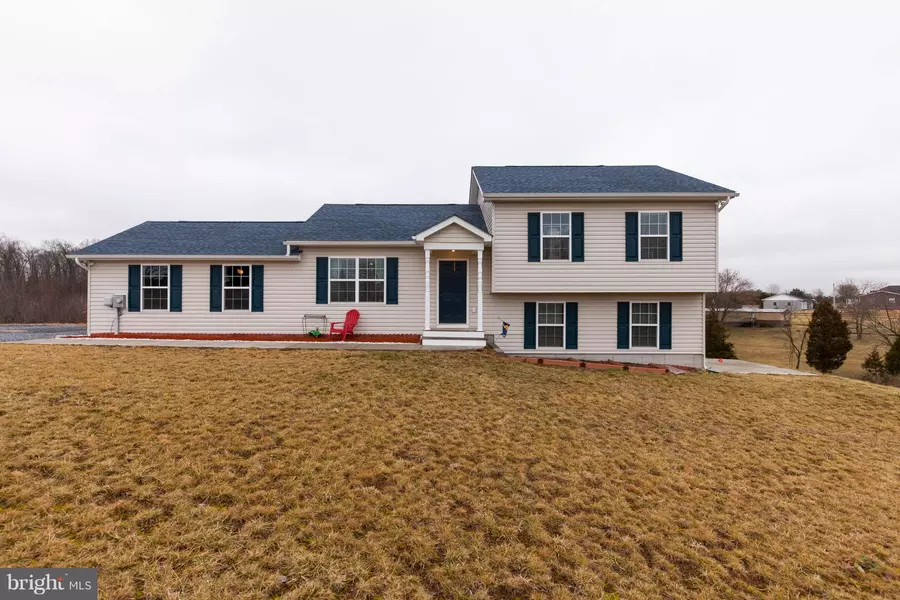 28 EMOTIONAL TOUCH WAY, Inwood, WV 25428