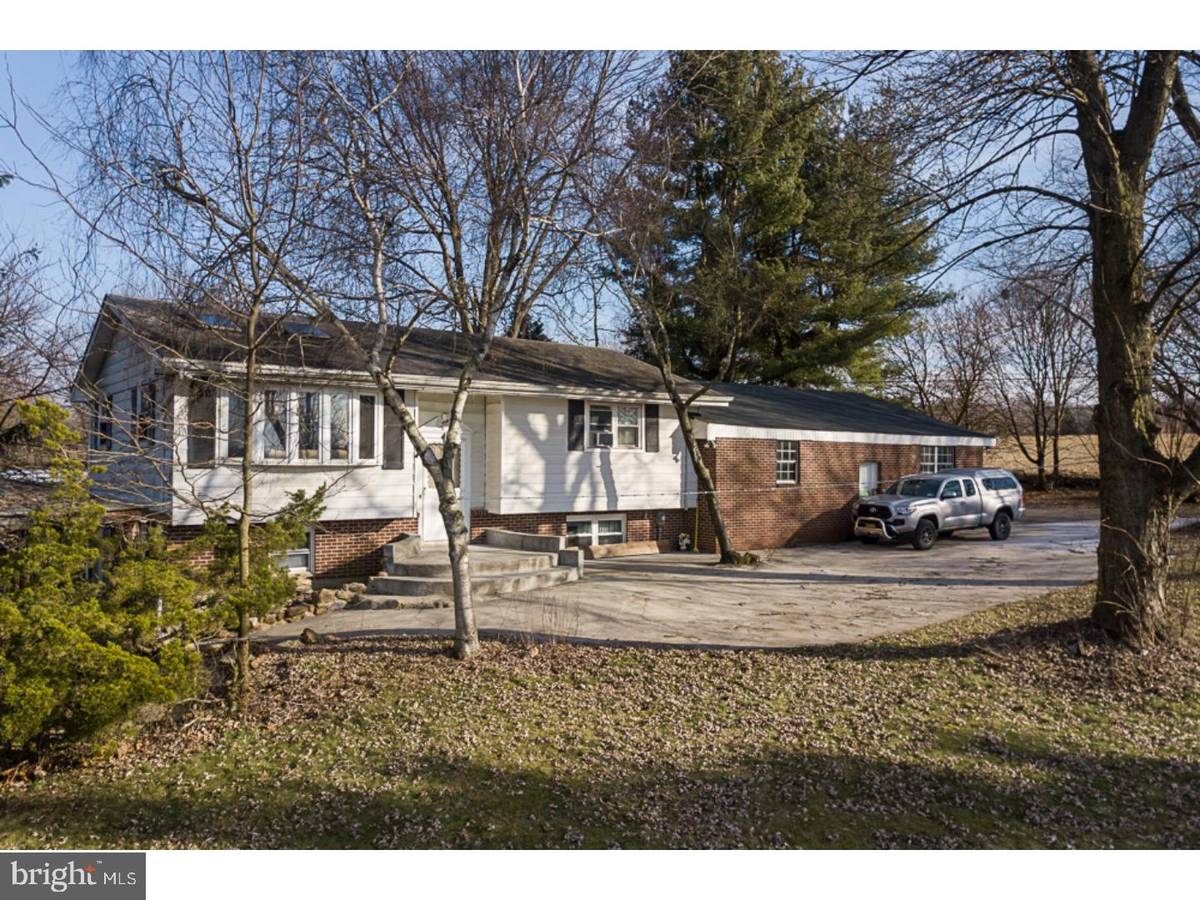 Allentown, PA 18104,2303 HERMAN LN