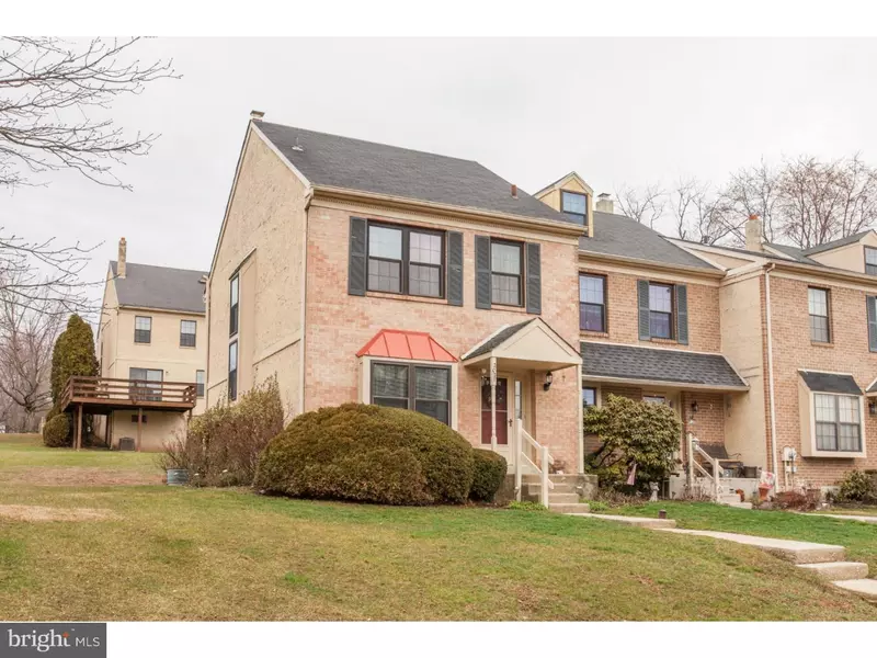 2027 YORKTOWN S, Norristown, PA 19403