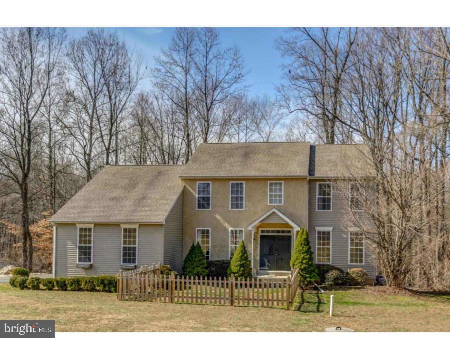 202 WILLS FARM RD, Lincoln University, PA 19352